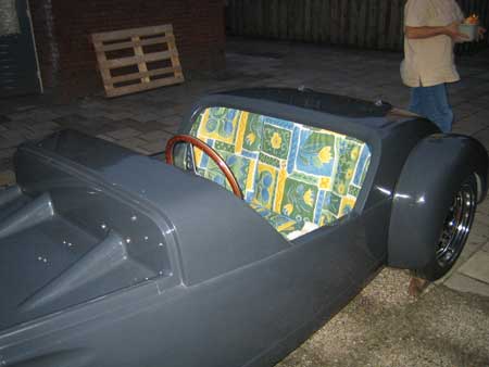 En de nieuwe bankbekleding geplaatst... of toch niet...?